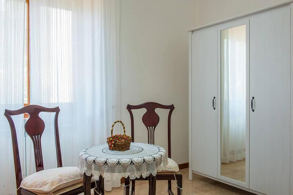 الشقق الفندقية أوستونيفي  Residenza Aurora المظهر الخارجي الصورة