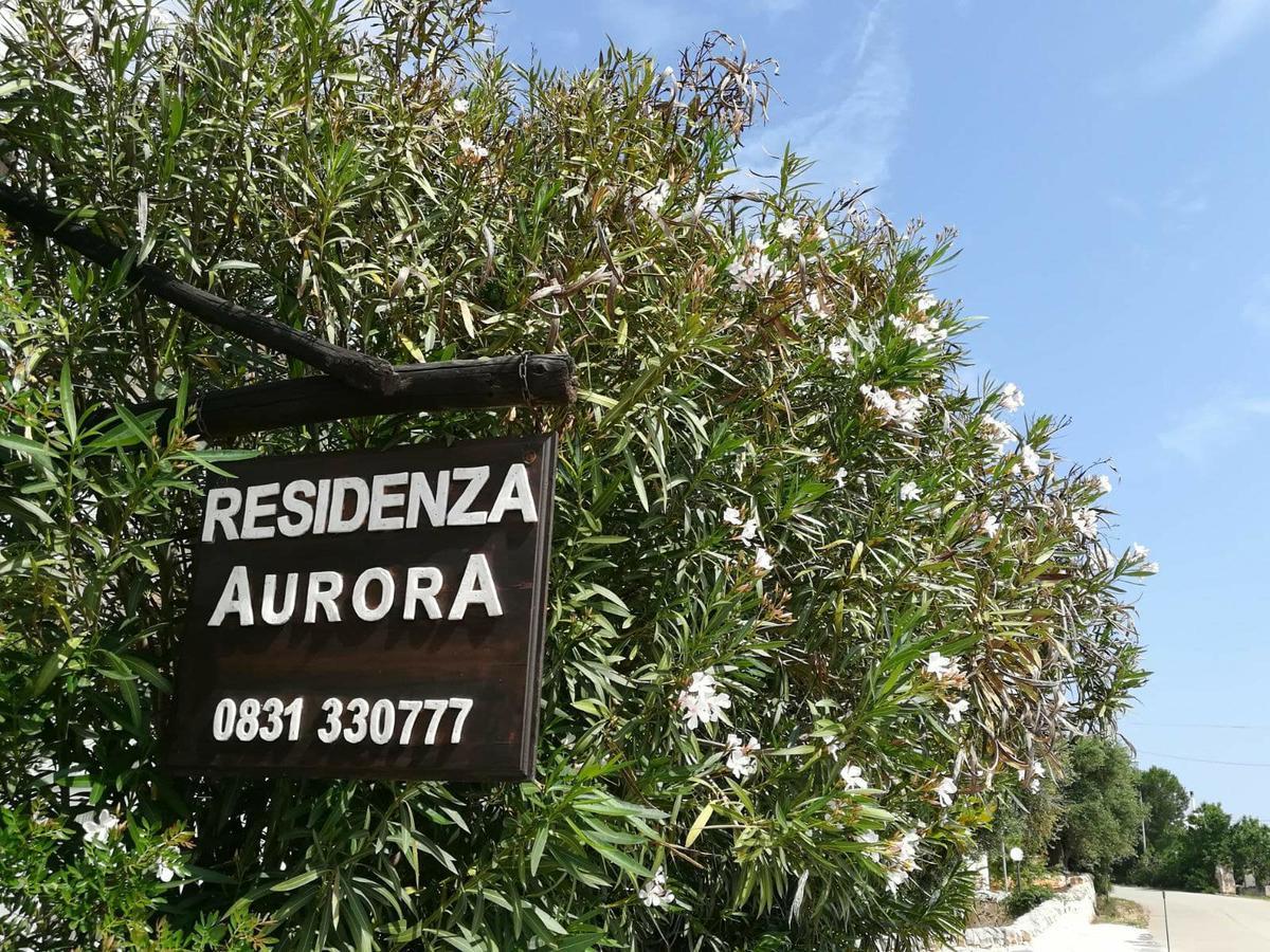 الشقق الفندقية أوستونيفي  Residenza Aurora المظهر الخارجي الصورة